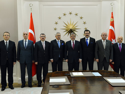 President Gül Receives the EU-Turkey JCC Delegation